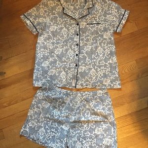 Woman’s size M cotton sleep short set